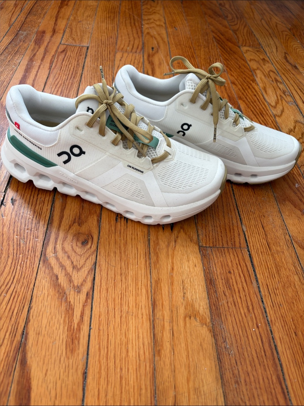 On Cloud CloudRunner Women’s Sneaker - 7.5 - Like New